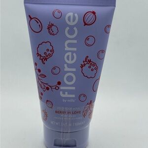 Florence by Mills Berry in Love Pore Mask